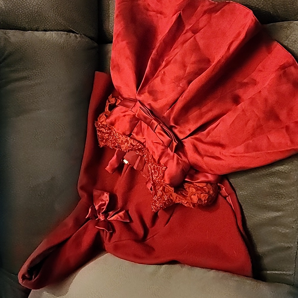 Baby girl dress 0-6 months and matching shawl